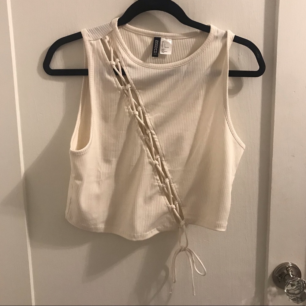WHITE TANK TOP (L)